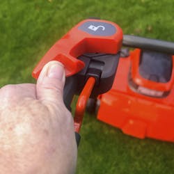 Plenluftere testvinner: HUSQVARNA S 138I Plenluftere testvinner: HUSQVARNA S 138I